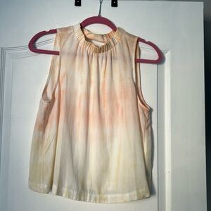 Cloth and stone coral mock neck tank size small